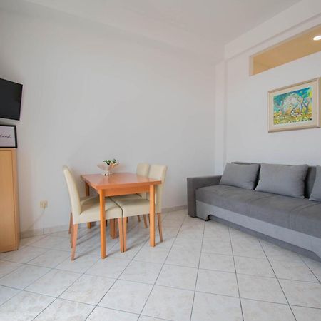 Apartments Manuela - Baska Voda Exterior photo