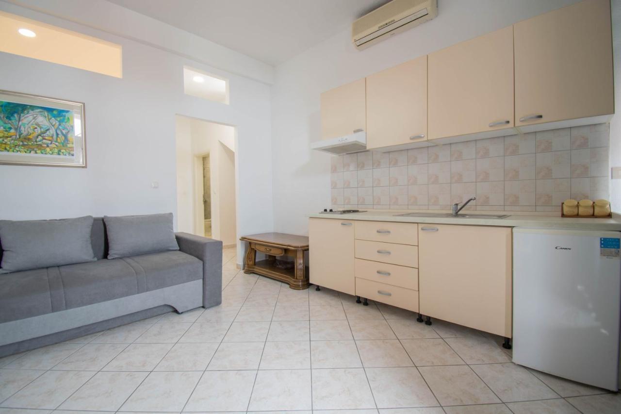 Apartments Manuela - Baska Voda Exterior photo